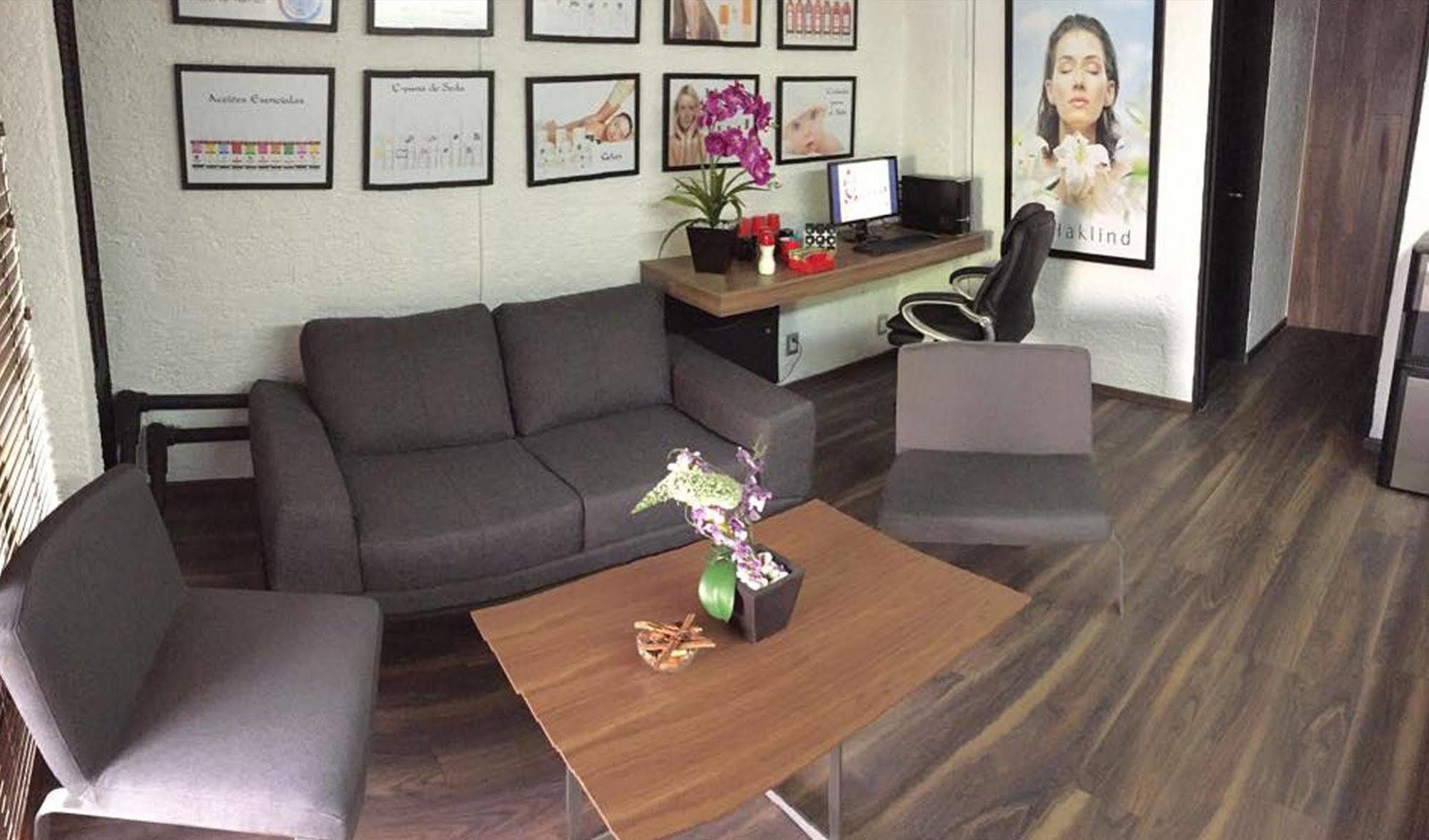 Aurora Suites Zapopan Esterno foto